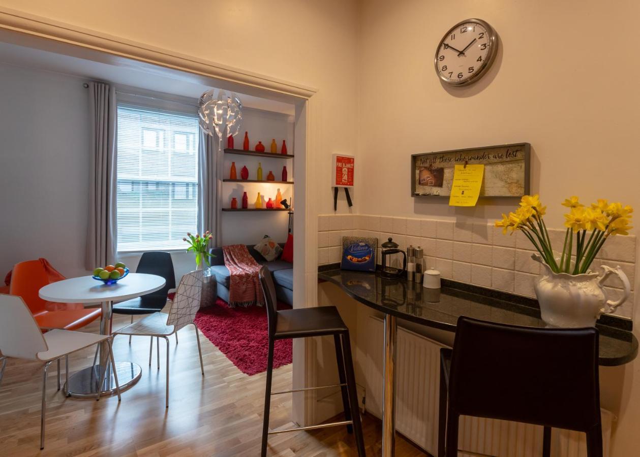 The Wanderlust - 1 Bedroom Apartment L Sleeps 4 With Sofa Bed L Prime Location Plus Free Wifi L Perfect For Business & Leisure Travelers L 15Percent Off Weekly & 20Percent Off Monthly Stays! Londyn Zewnętrze zdjęcie